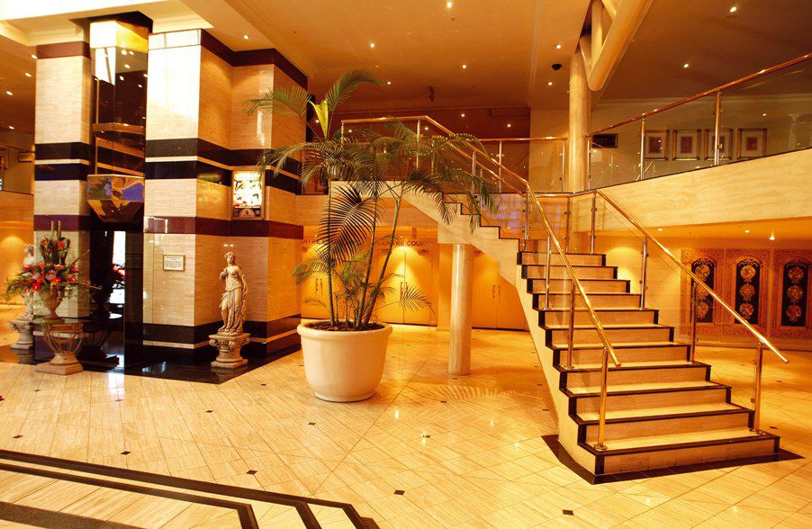 Peermont Metcourt Suites At Emperors Palace Kempton Park Beltér fotó