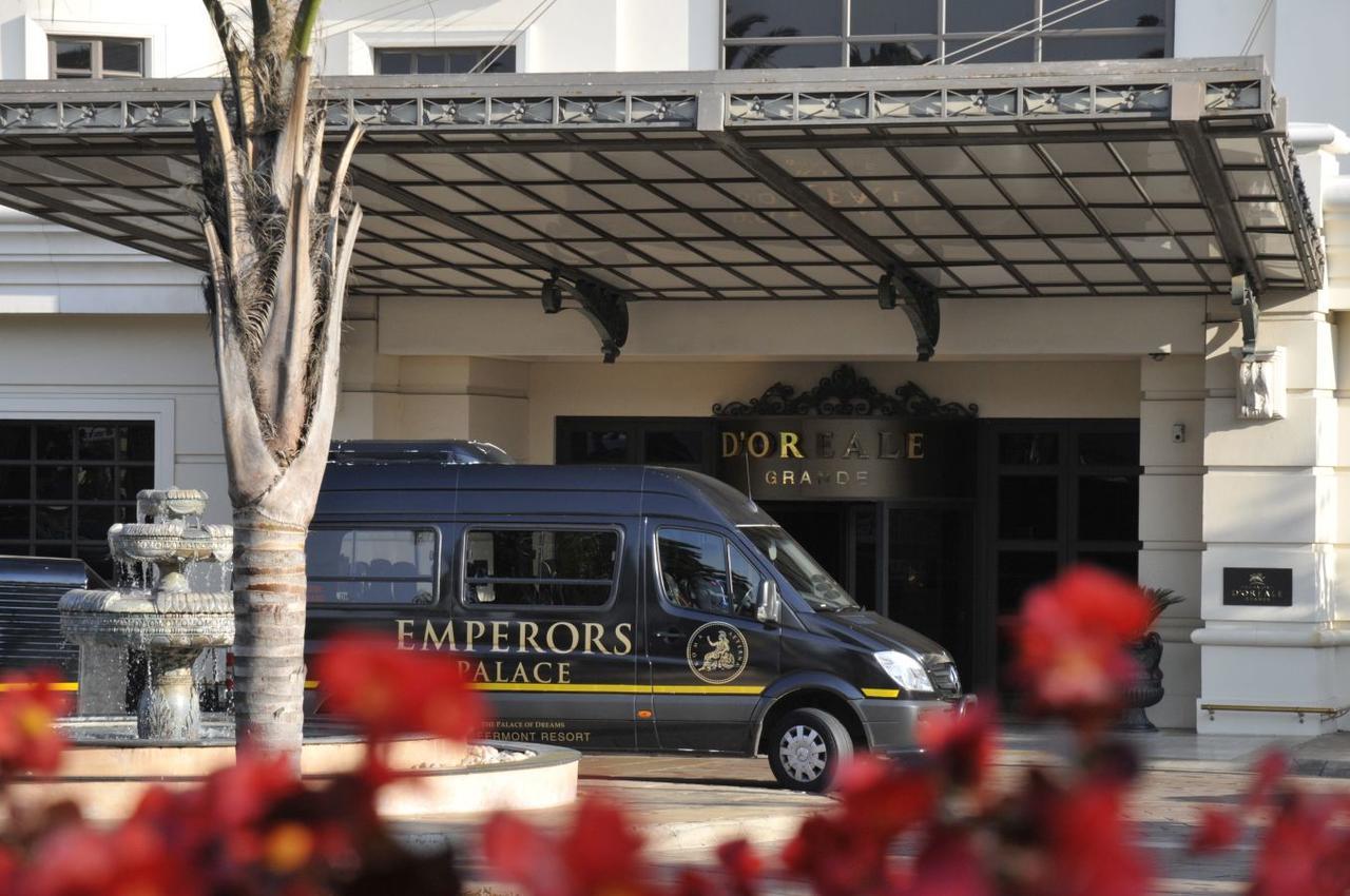 Peermont Metcourt Suites At Emperors Palace Kempton Park Kültér fotó